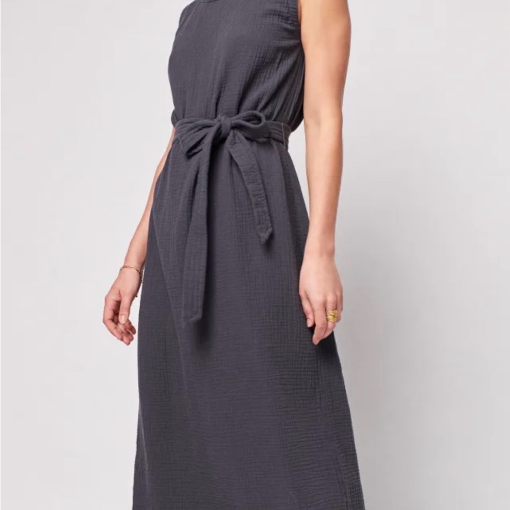 Faherty Charcoal Gray Textured Midi Dress with Tie Waist